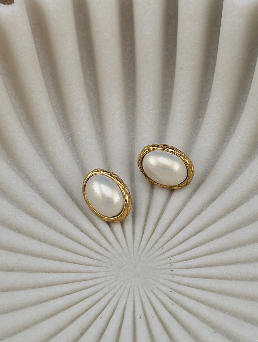 Kolczyki Pearl Cameo — biżuteria Sallora Studio